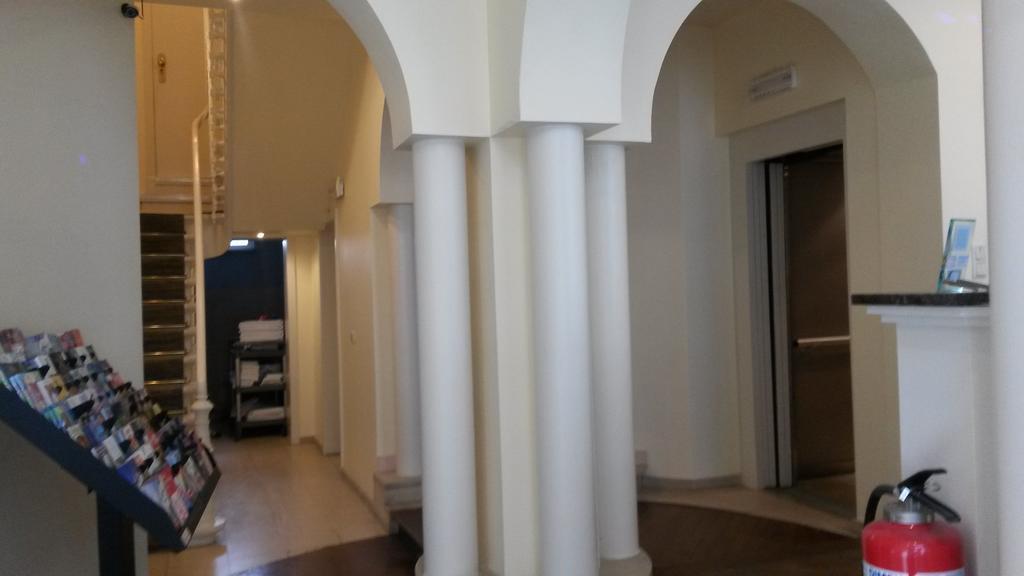 Hotel Queen Mary Brüsszel Kültér fotó