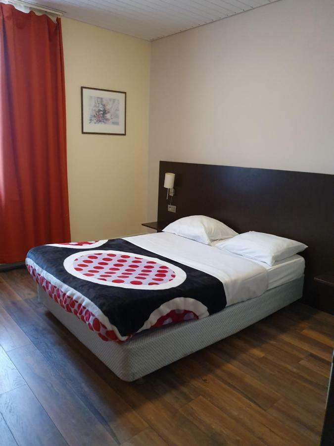 Hotel Queen Mary Brüsszel Kültér fotó